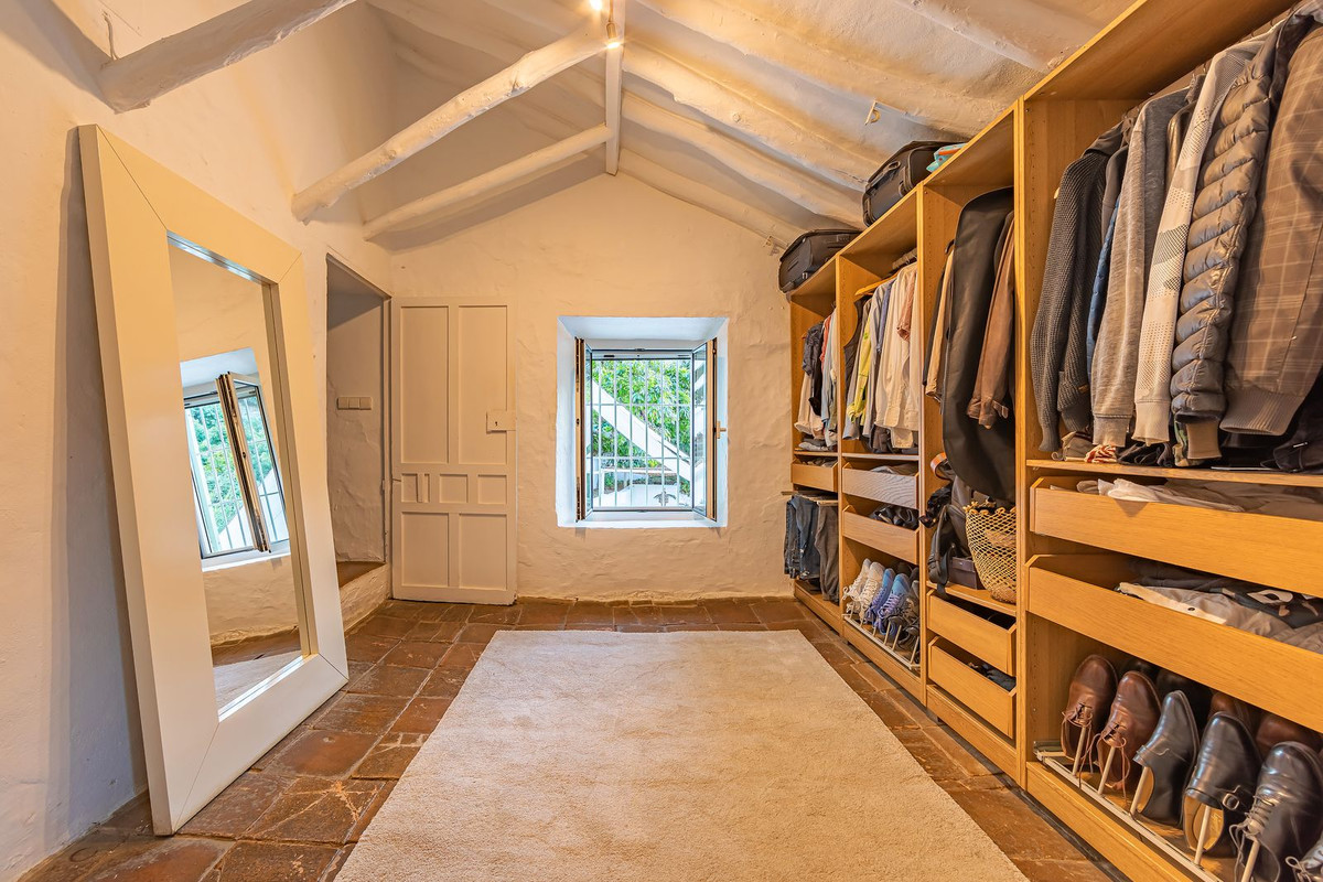 Se vende Finca - Cortijo de 4 dormitorios en Costa Del Sol, Málaga, España