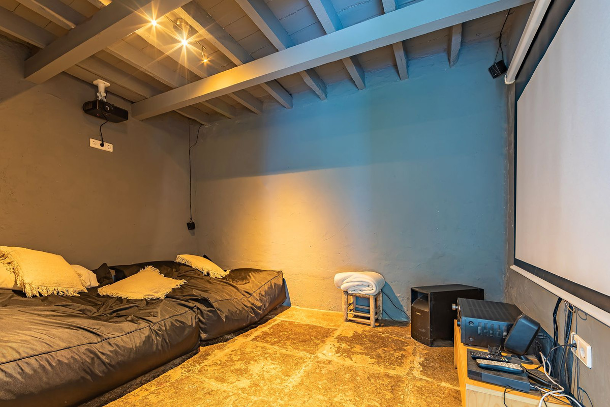 Se vende Finca - Cortijo de 4 dormitorios en Costa Del Sol, Málaga, España