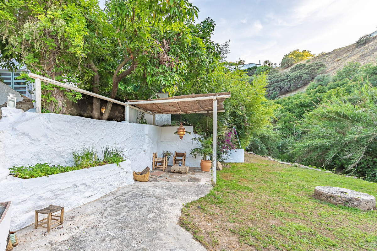 Se vende Finca - Cortijo de 4 dormitorios en Costa Del Sol, Málaga, España