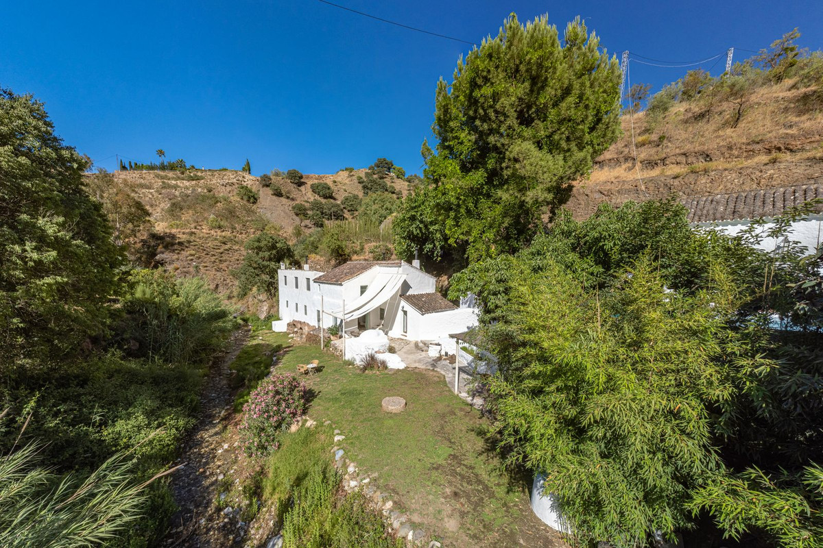 Se vende Finca - Cortijo de 4 dormitorios en Costa Del Sol, Málaga, España