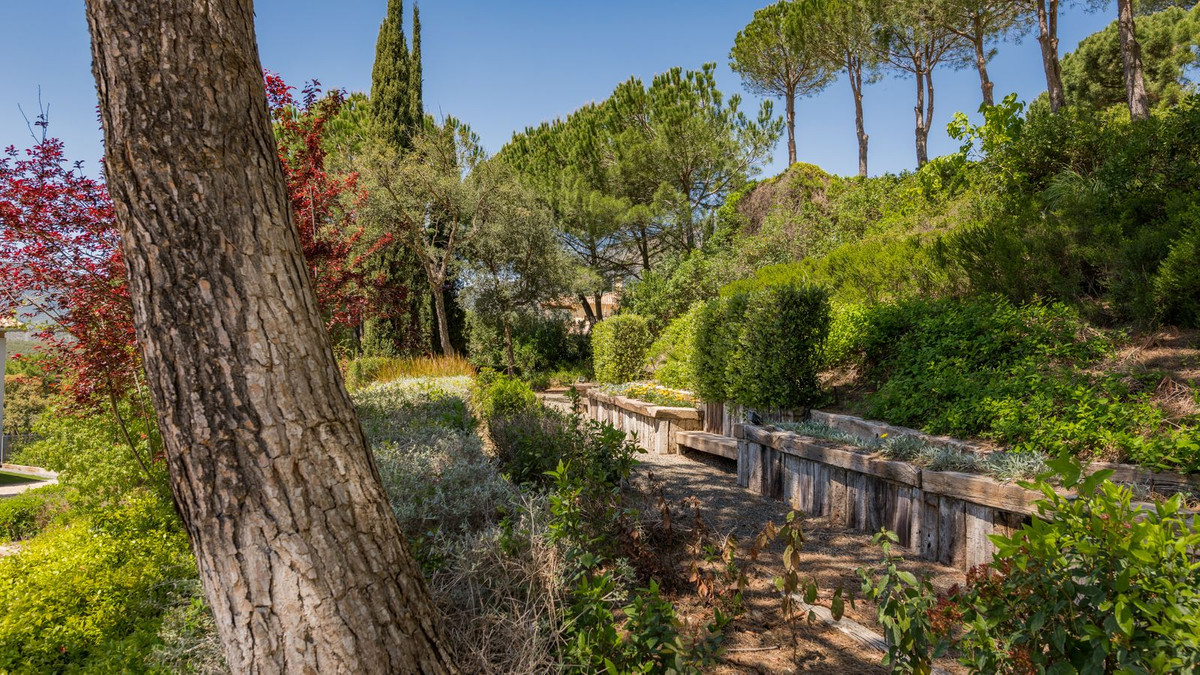 Se vende Villa - Chalet de 5 dormitorios en Costa Del Sol, Málaga, España
