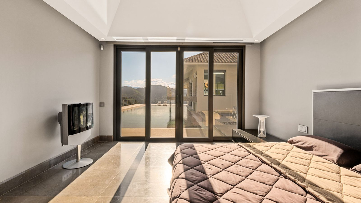 Se vende Villa - Chalet de 5 dormitorios en Costa Del Sol, Málaga, España