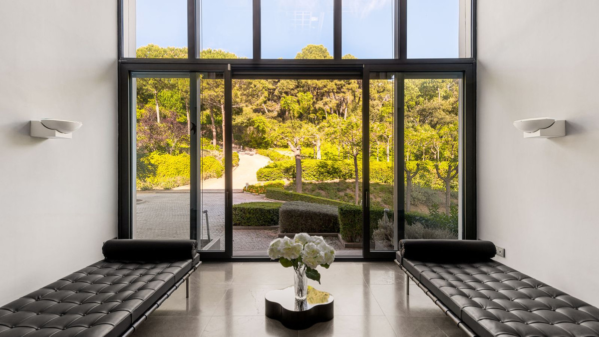 Se vende Villa - Chalet de 5 dormitorios en Costa Del Sol, Málaga, España