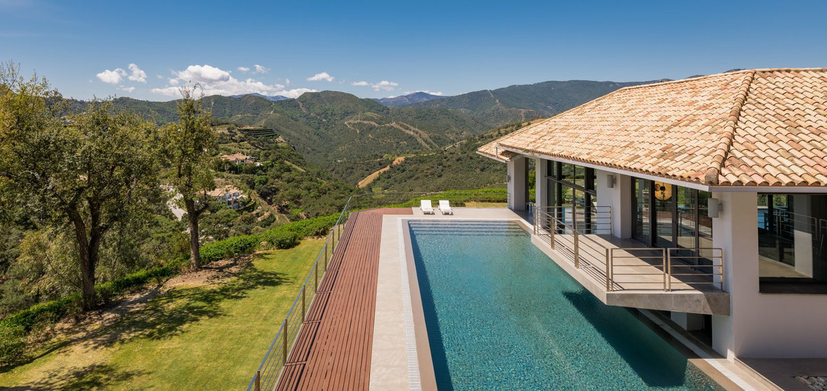 Se vende Villa - Chalet de 5 dormitorios en Costa Del Sol, Málaga, España