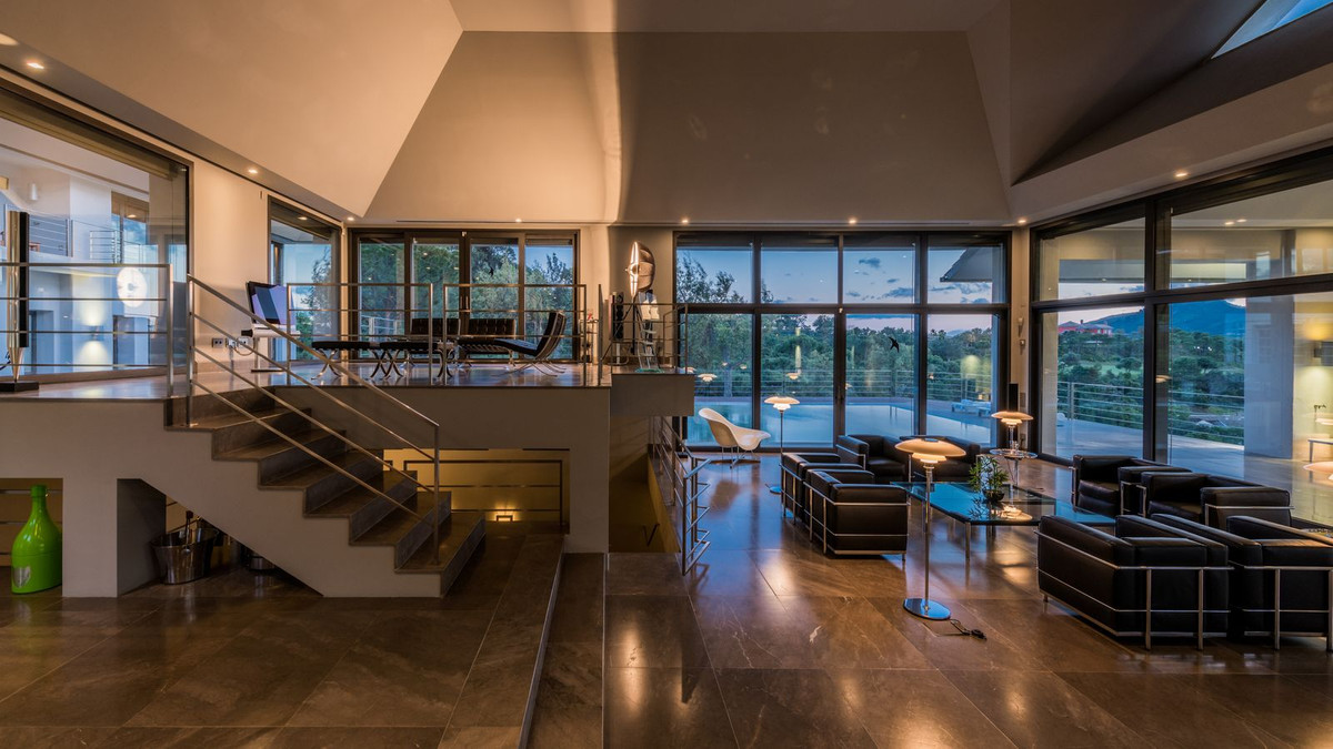 Se vende Villa - Chalet de 5 dormitorios en Costa Del Sol, Málaga, España