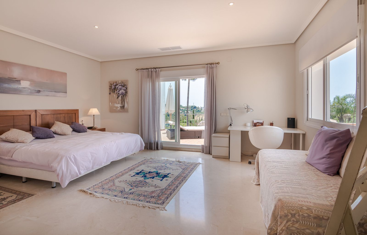 Se vende Villa - Chalet de 6 dormitorios en Costa Del Sol, Málaga, España
