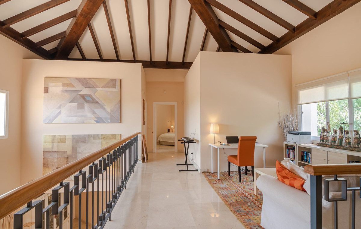 Se vende Villa - Chalet de 6 dormitorios en Costa Del Sol, Málaga, España