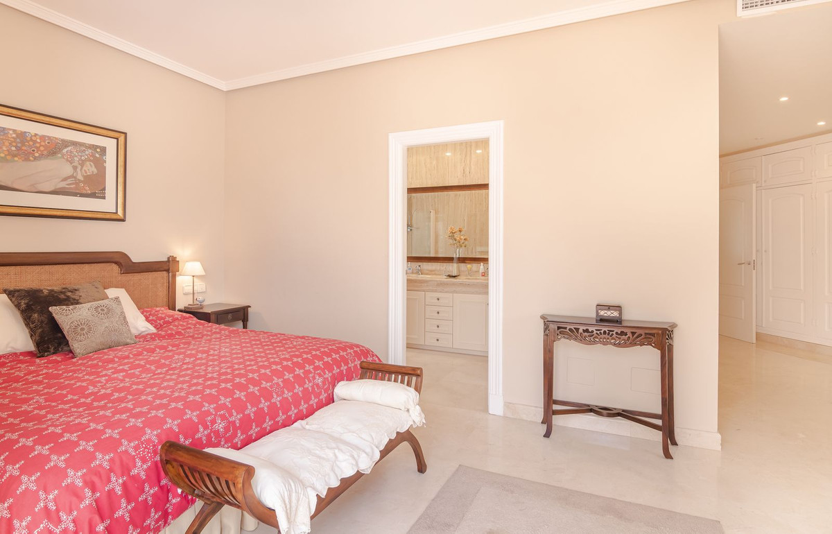 Se vende Villa - Chalet de 6 dormitorios en Costa Del Sol, Málaga, España