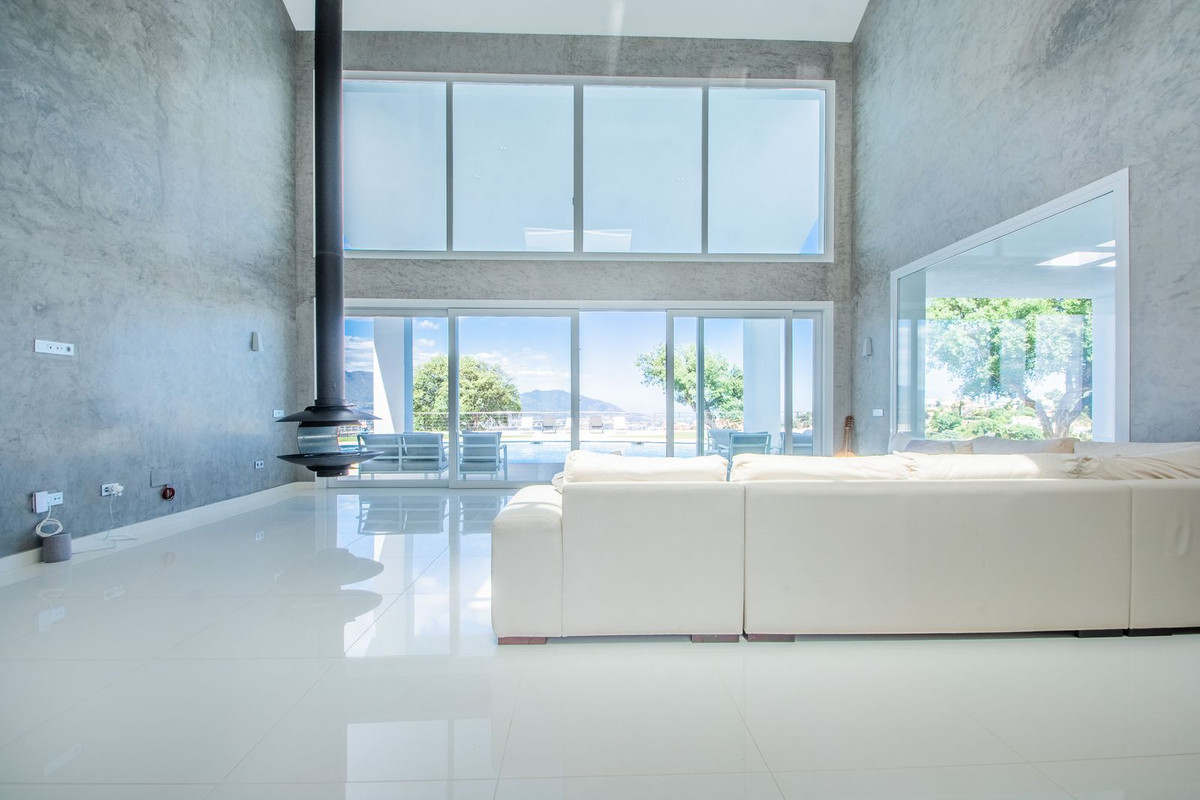 Se vende Villa - Chalet de 7 dormitorios en Costa Del Sol, Málaga, España