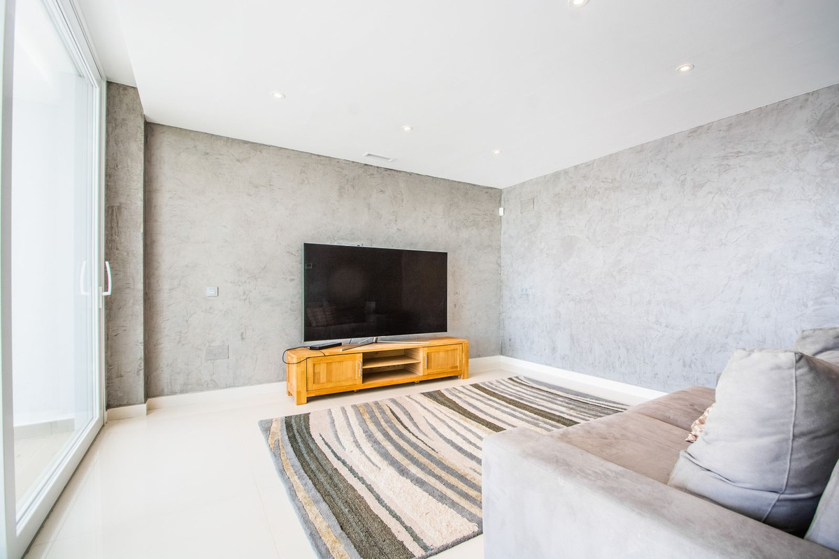 Se vende Villa - Chalet de 7 dormitorios en Costa Del Sol, Málaga, España
