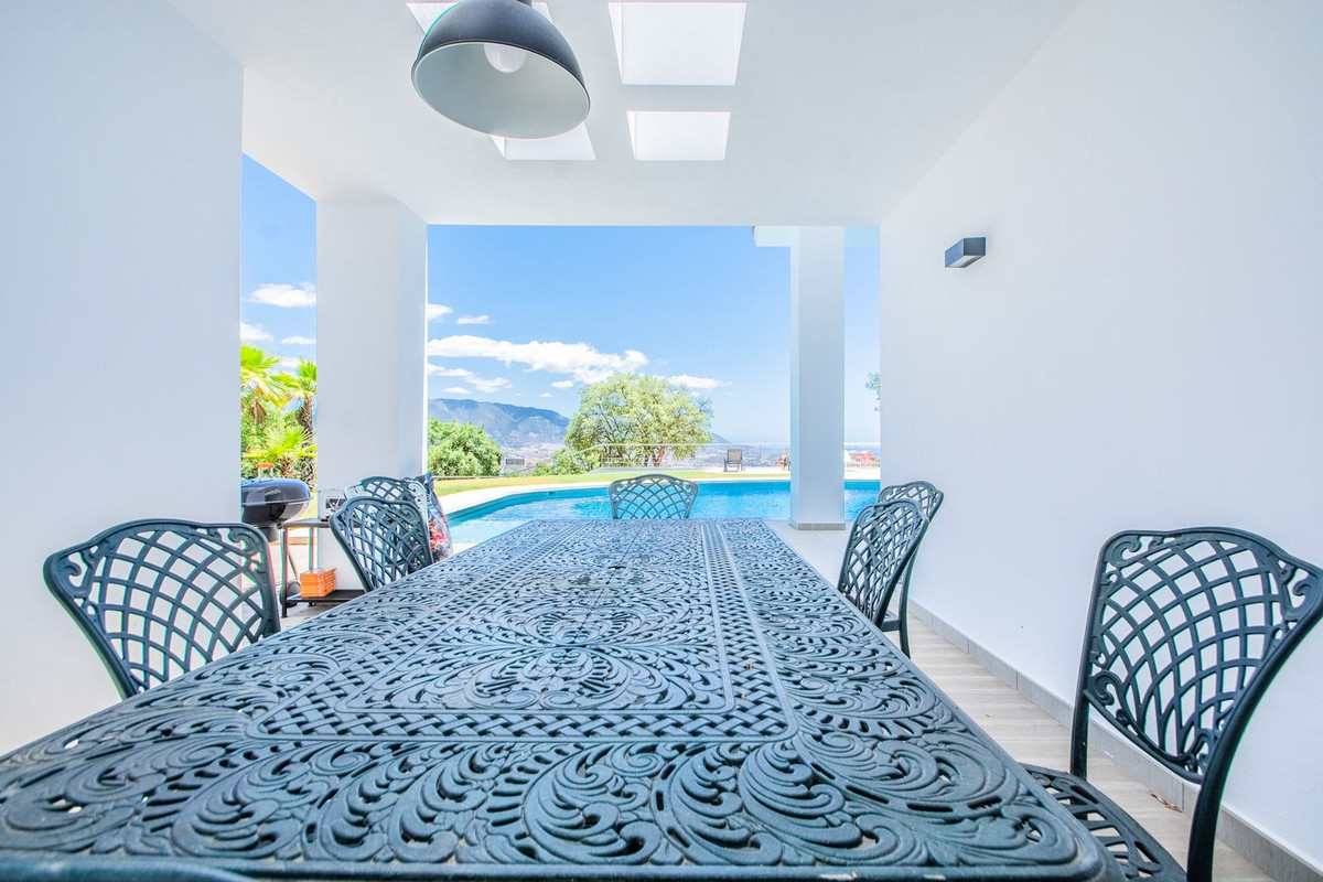 Se vende Villa - Chalet de 7 dormitorios en Costa Del Sol, Málaga, España