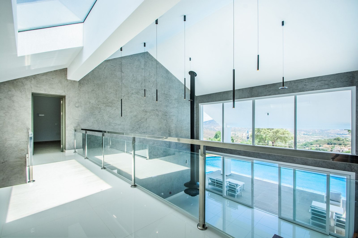 Se vende Villa - Chalet de 7 dormitorios en Costa Del Sol, Málaga, España