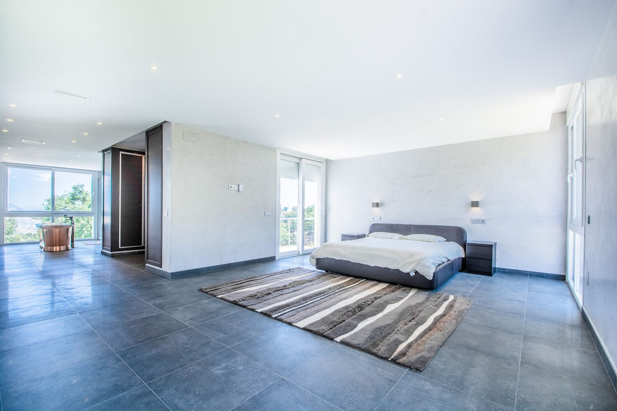 Se vende Villa - Chalet de 7 dormitorios en Costa Del Sol, Málaga, España