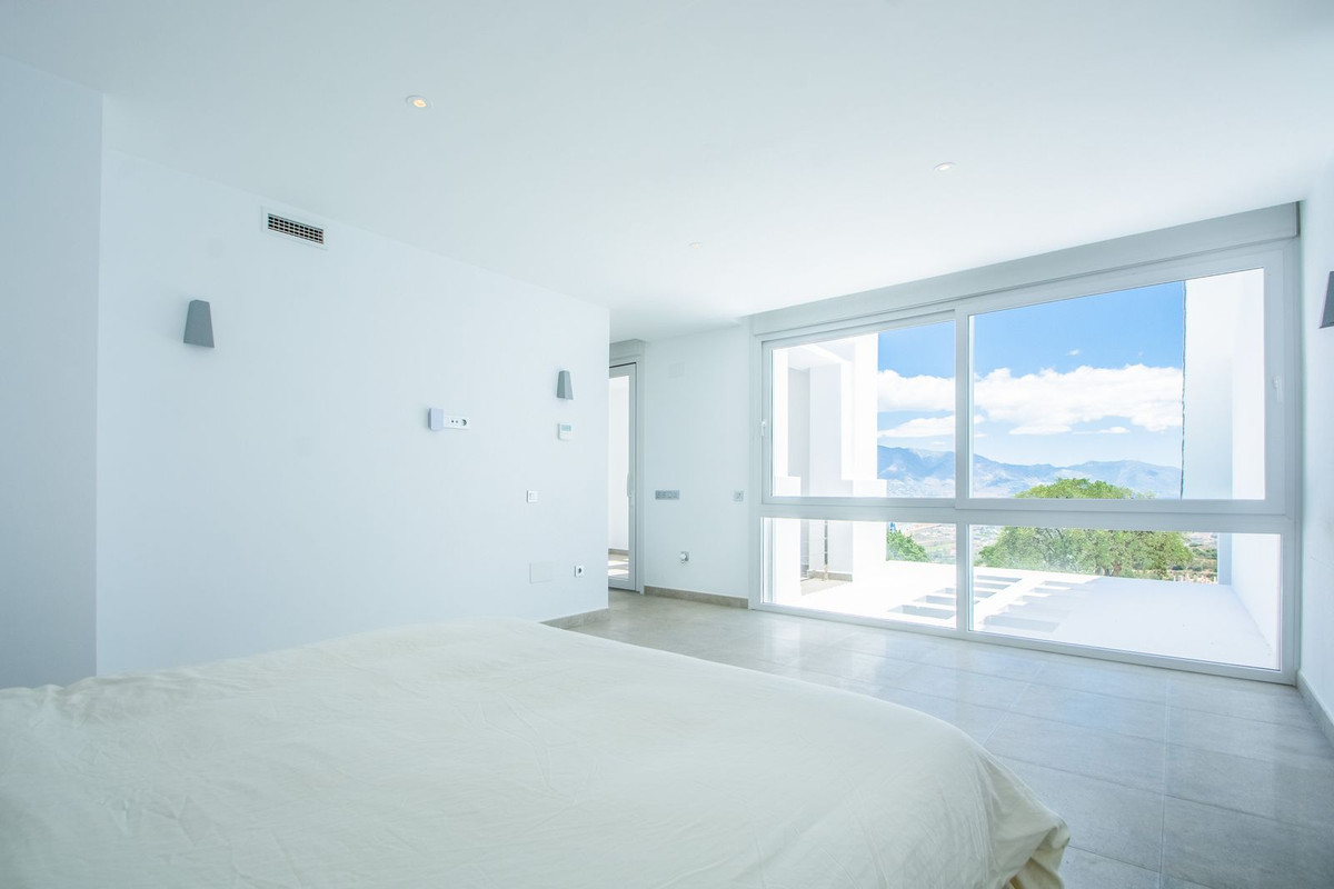 Se vende Villa - Chalet de 7 dormitorios en Costa Del Sol, Málaga, España