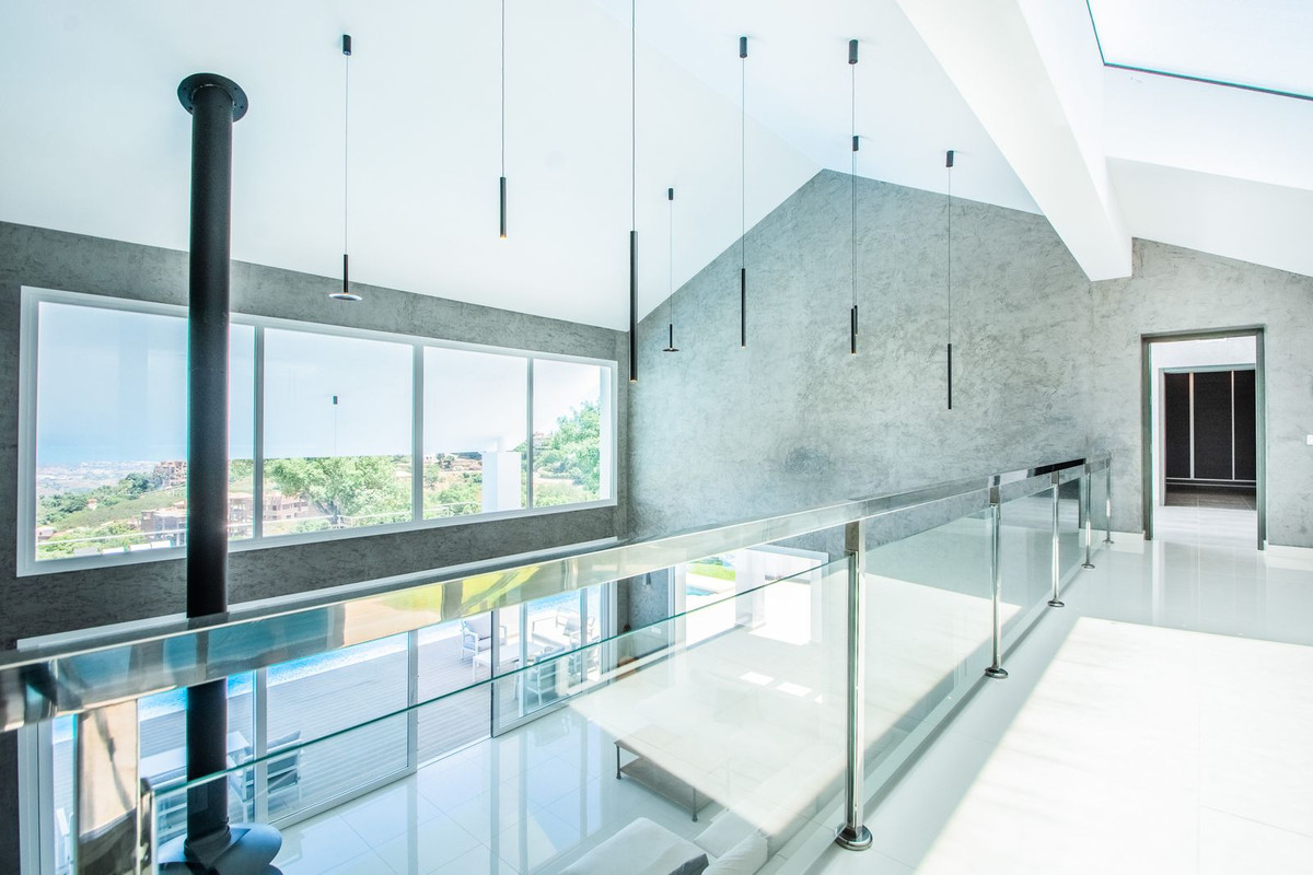 Se vende Villa - Chalet de 7 dormitorios en Costa Del Sol, Málaga, España