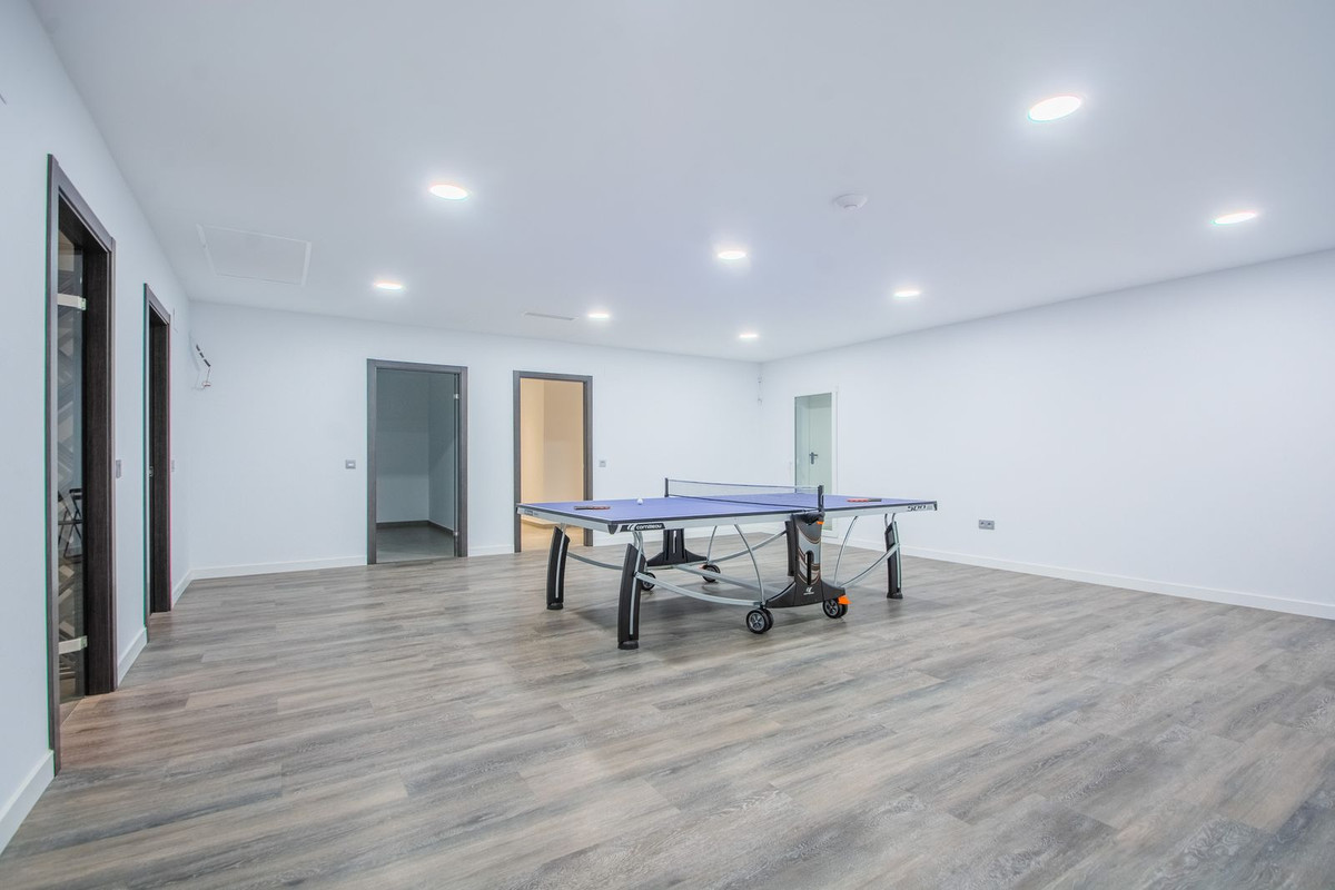 Se vende Villa - Chalet de 7 dormitorios en Costa Del Sol, Málaga, España