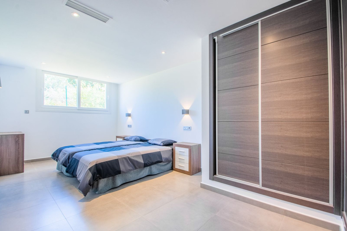 Se vende Villa - Chalet de 7 dormitorios en Costa Del Sol, Málaga, España
