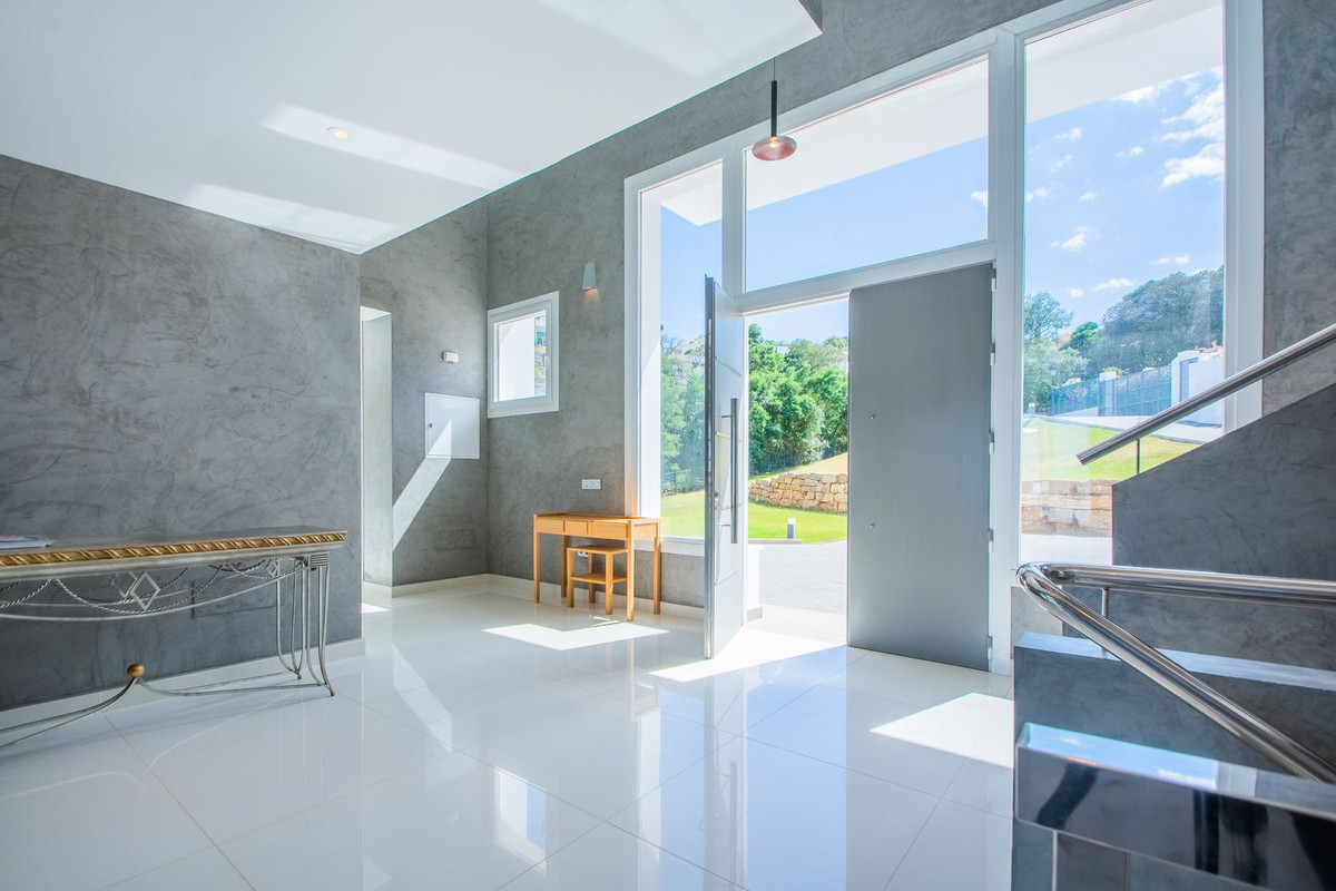 Se vende Villa - Chalet de 7 dormitorios en Costa Del Sol, Málaga, España