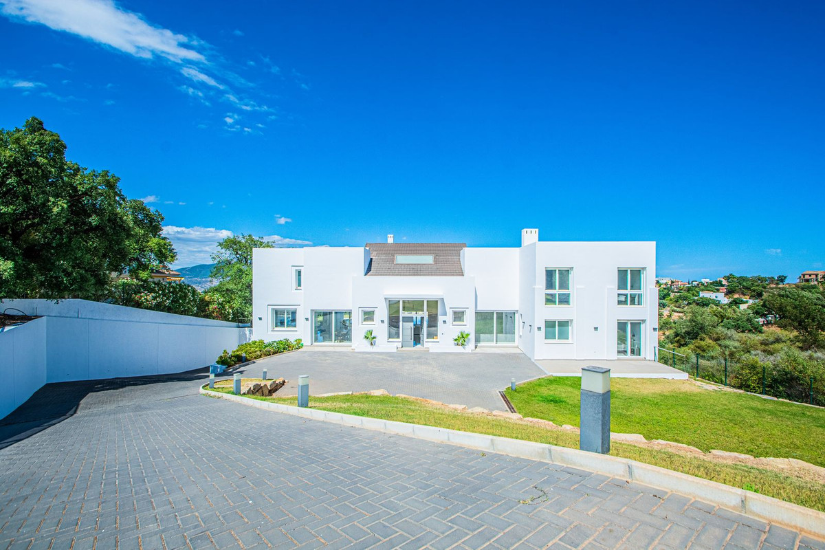 Se vende Villa - Chalet de 7 dormitorios en Costa Del Sol, Málaga, España