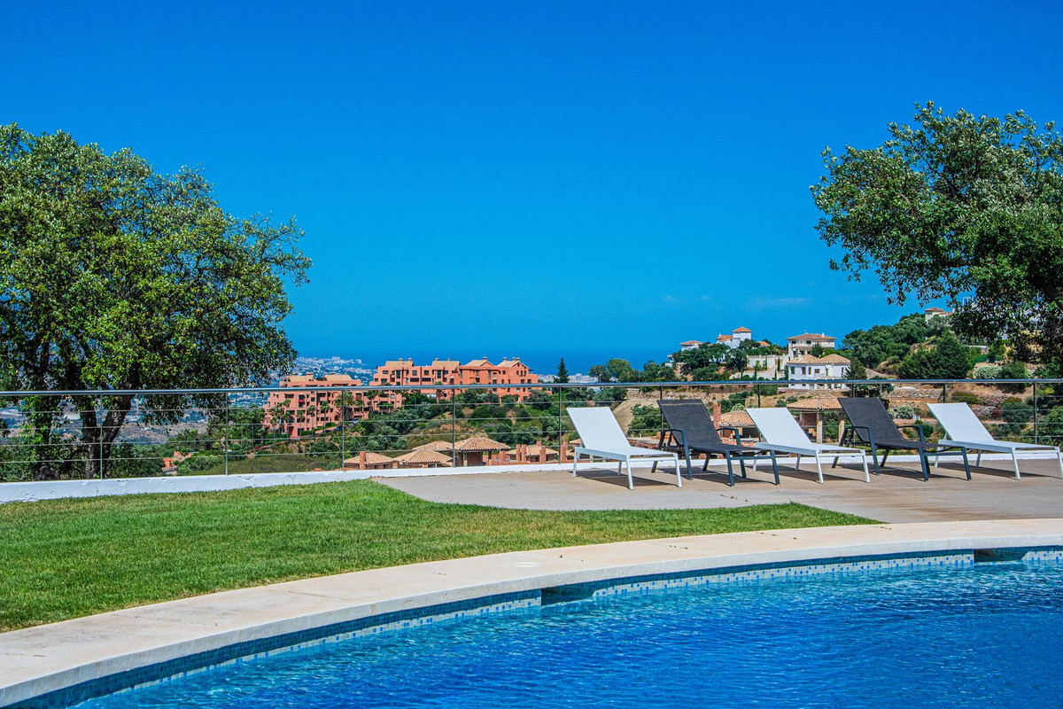Se vende Villa - Chalet de 7 dormitorios en Costa Del Sol, Málaga, España