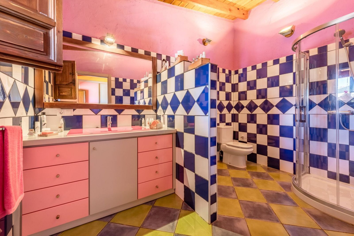 Se vende Hotel de 12 dormitorios en Costa Del Sol, Málaga, España