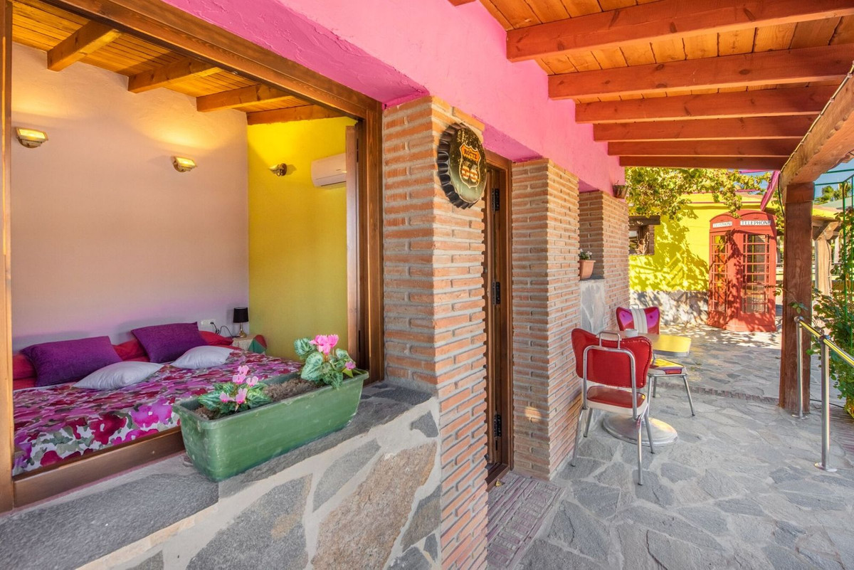 Se vende Hotel de 12 dormitorios en Costa Del Sol, Málaga, España
