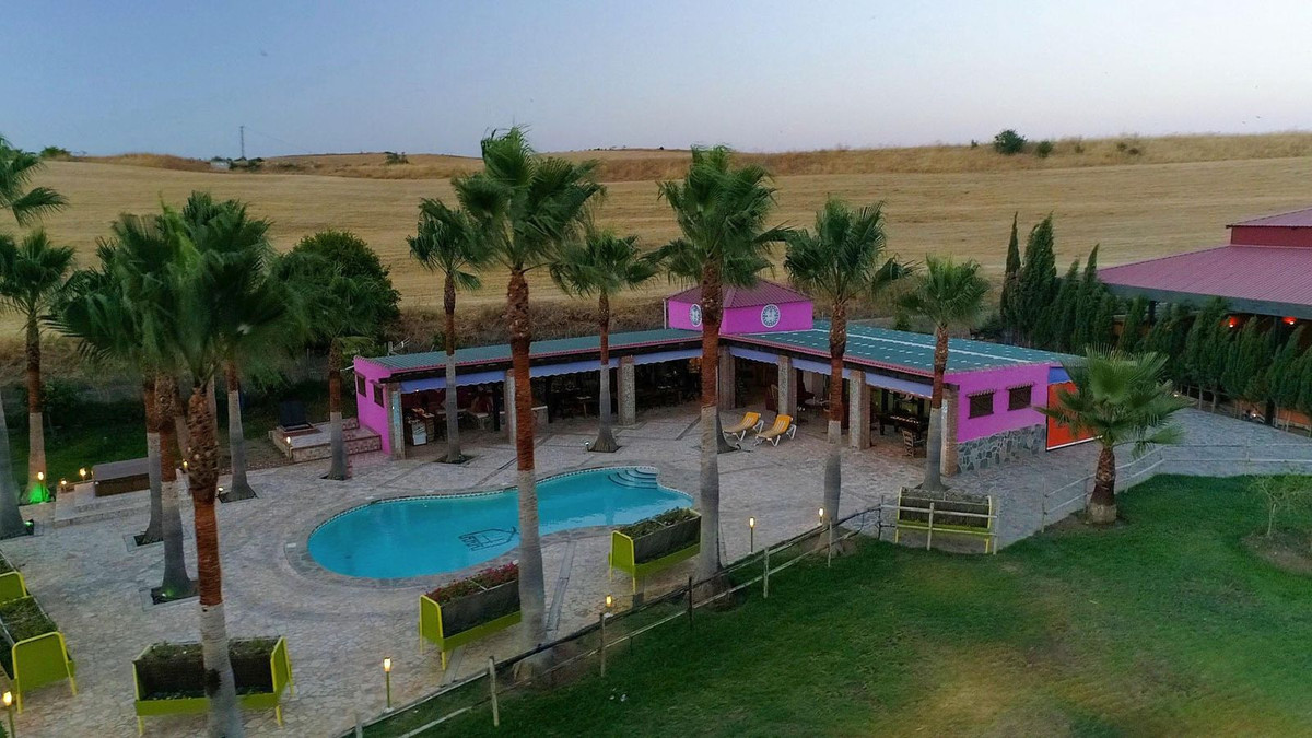 Se vende Hotel de 12 dormitorios en Costa Del Sol, Málaga, España