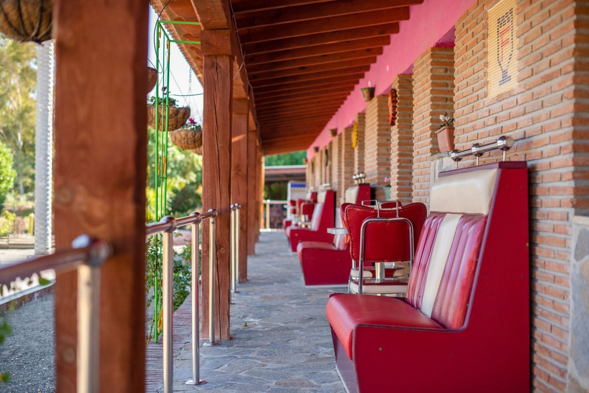 Se vende Hotel de 12 dormitorios en Costa Del Sol, Málaga, España