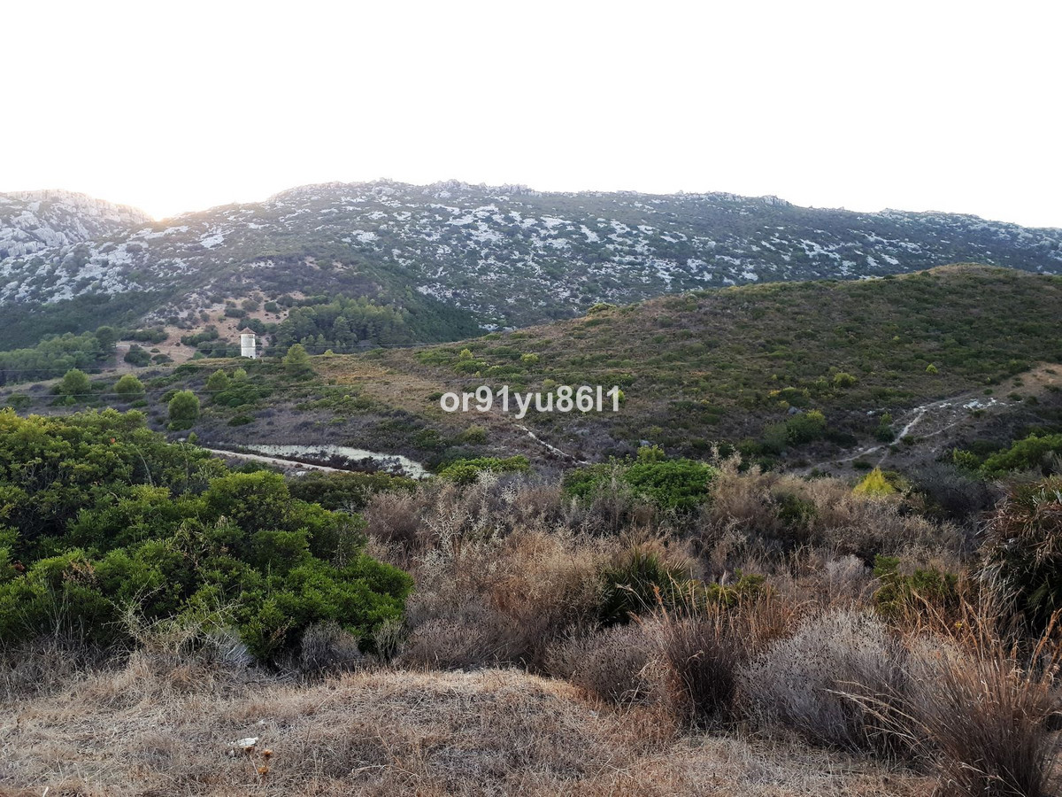 Se vende Finca - Cortijo de 5 dormitorios en Costa Del Sol, Málaga, España