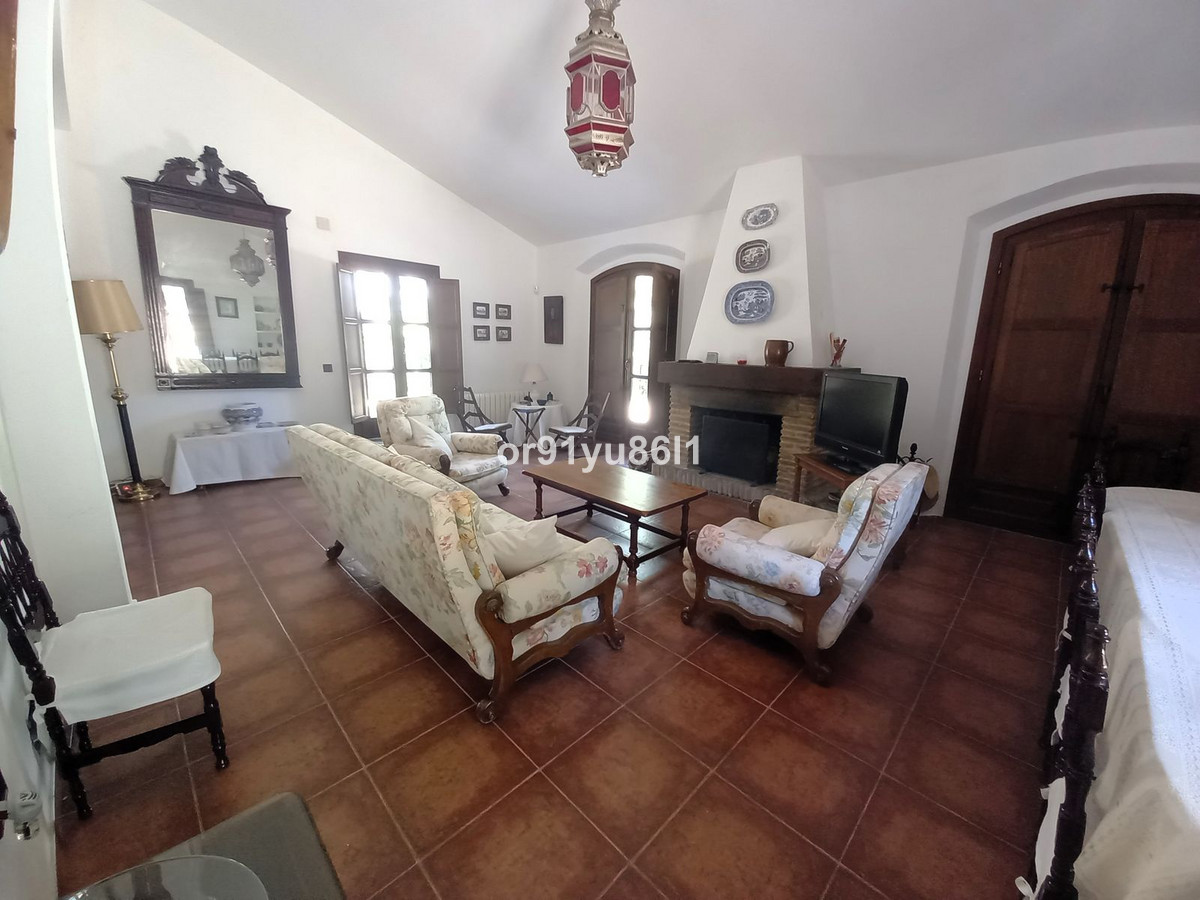 Se vende Finca - Cortijo de 5 dormitorios en Costa Del Sol, Málaga, España