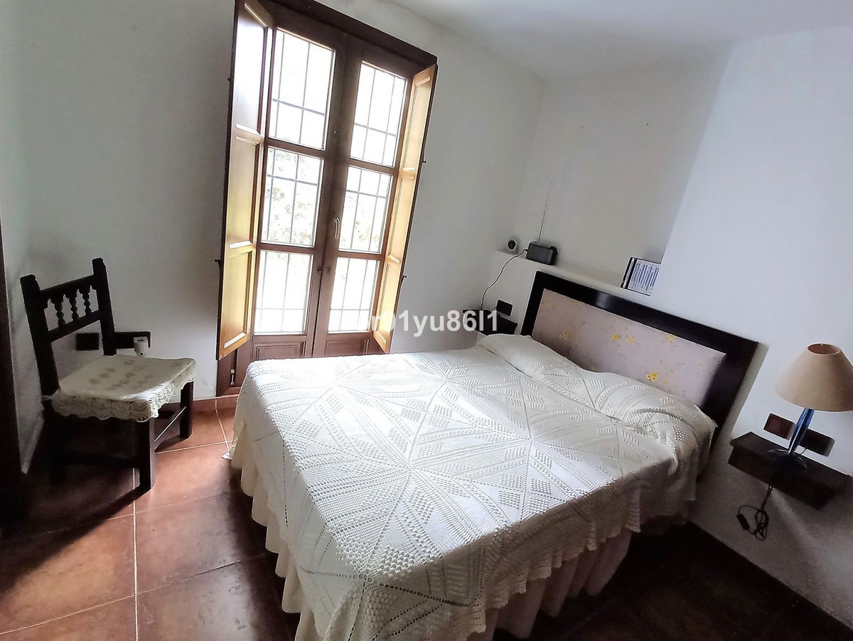 Se vende Finca - Cortijo de 5 dormitorios en Costa Del Sol, Málaga, España