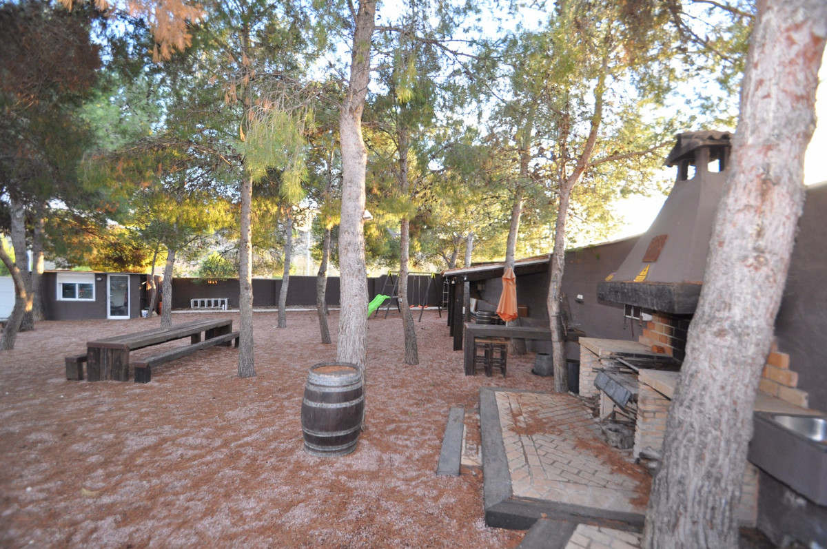 Se vende Villa - Chalet de 3 dormitorios en Costa Blanca, Alicante, España