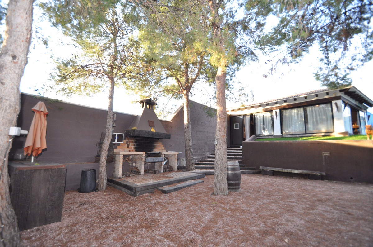 Se vende Villa - Chalet de 3 dormitorios en Costa Blanca, Alicante, España