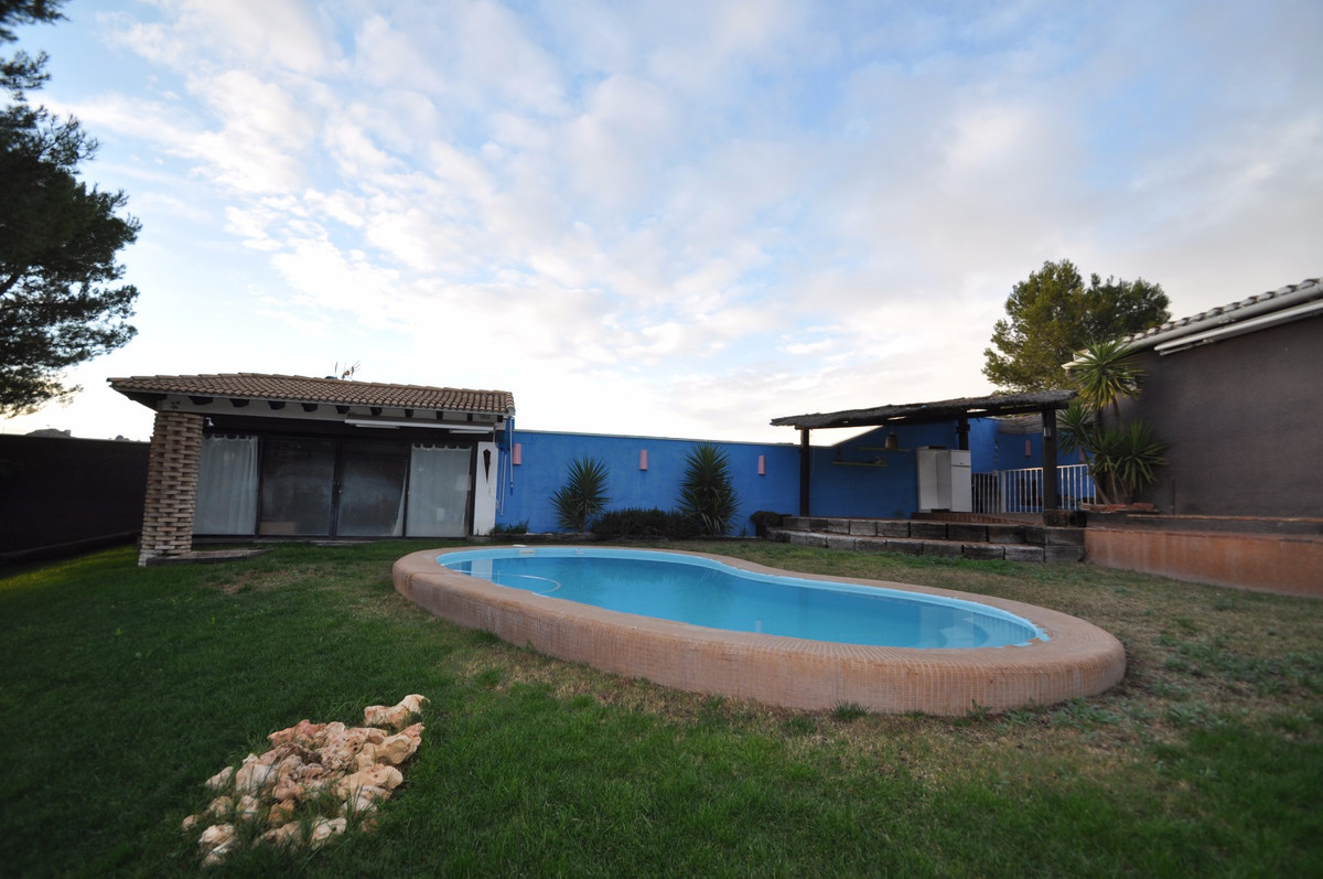 Se vende Villa - Chalet de 3 dormitorios en Costa Blanca, Alicante, España