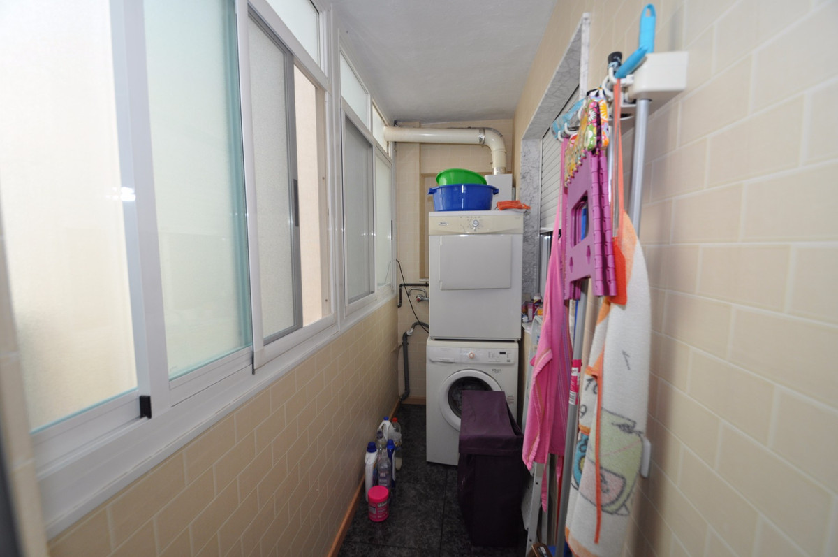 Se vende Apartamento Planta Media de 3 dormitorios en Costa Blanca, Alicante, España