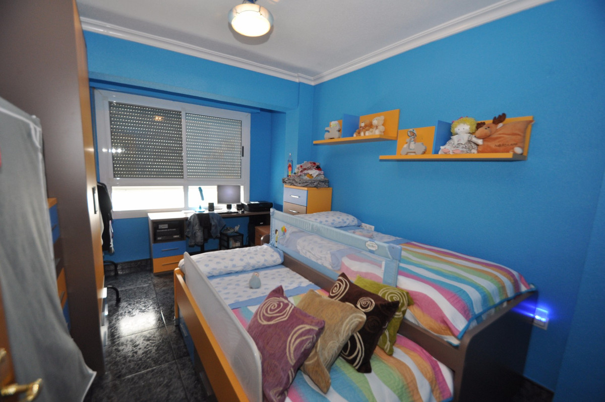 Se vende Apartamento Planta Media de 3 dormitorios en Costa Blanca, Alicante, España