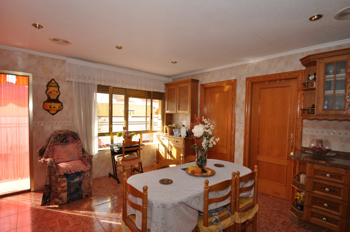 Se vende Adosada de 3 dormitorios en Costa Blanca, Alicante, España