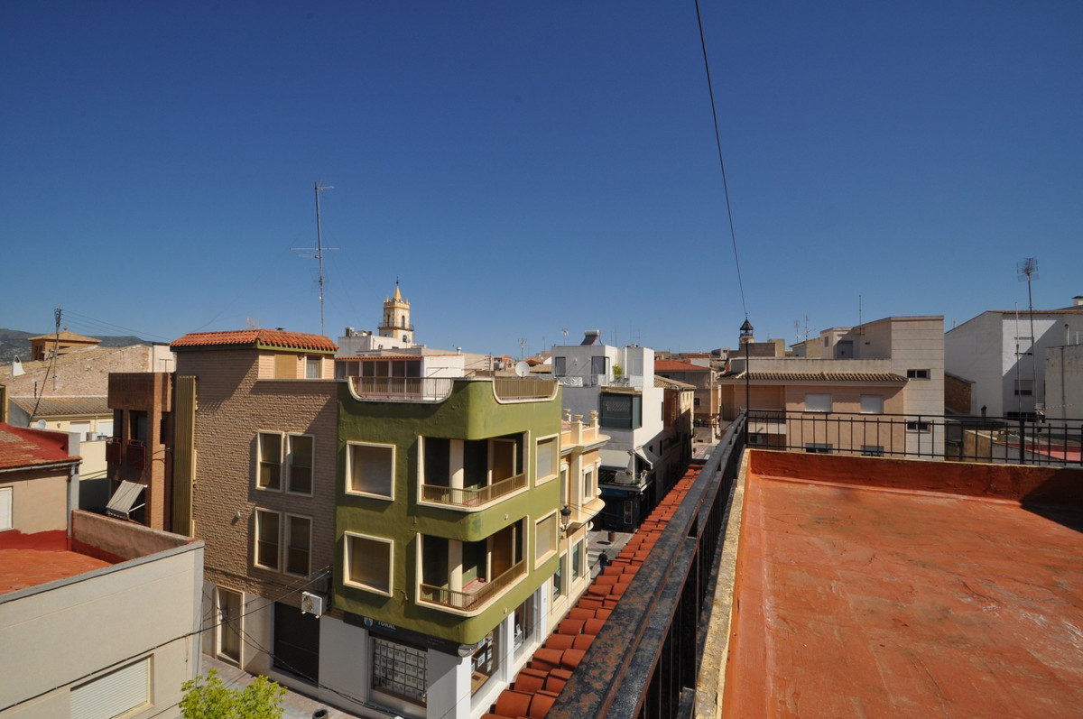 5 Bed Apartment for sale in Pinoso Costa Blanca, Alicante, Spain