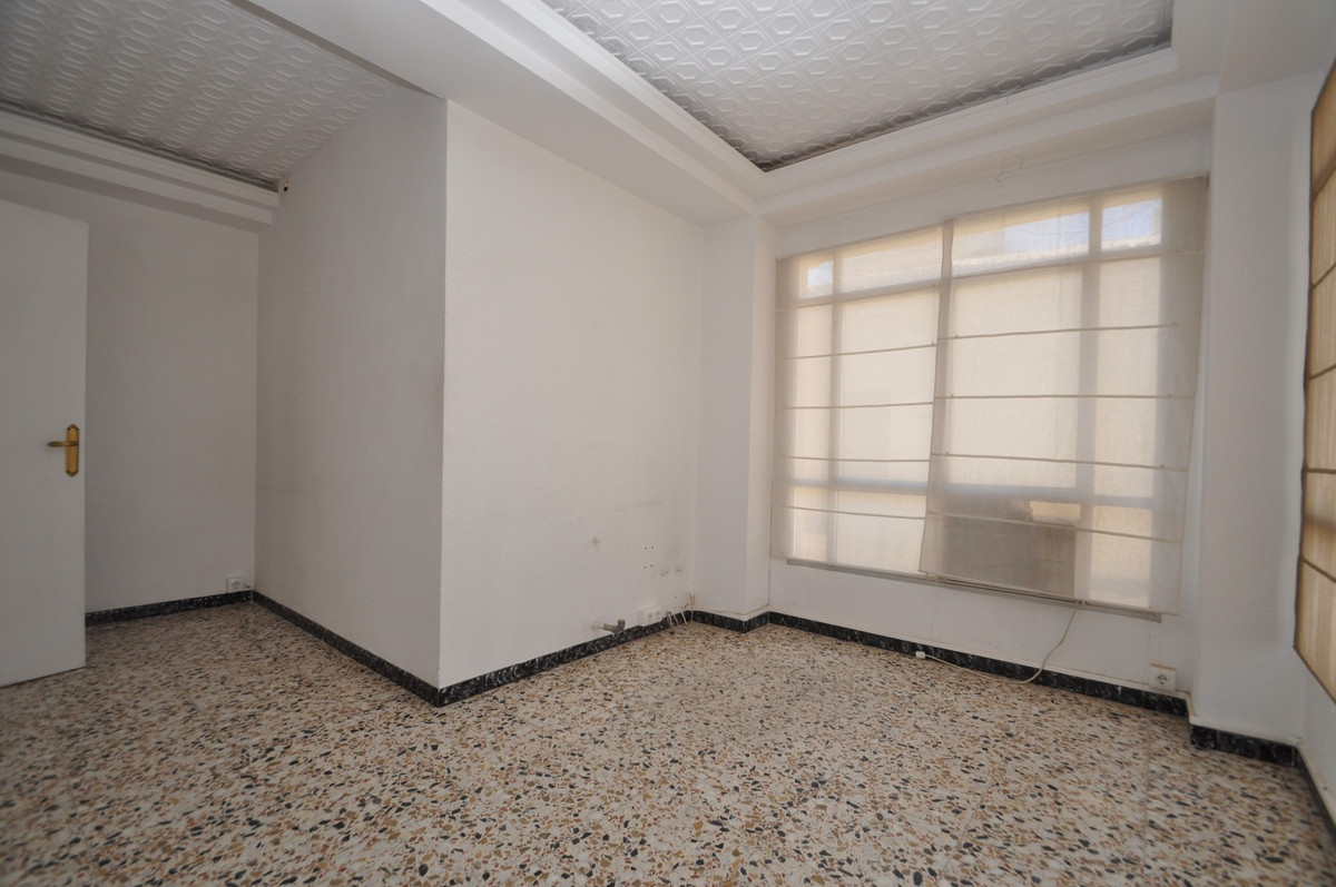 5 Bed Apartment for sale in Pinoso Costa Blanca, Alicante, Spain