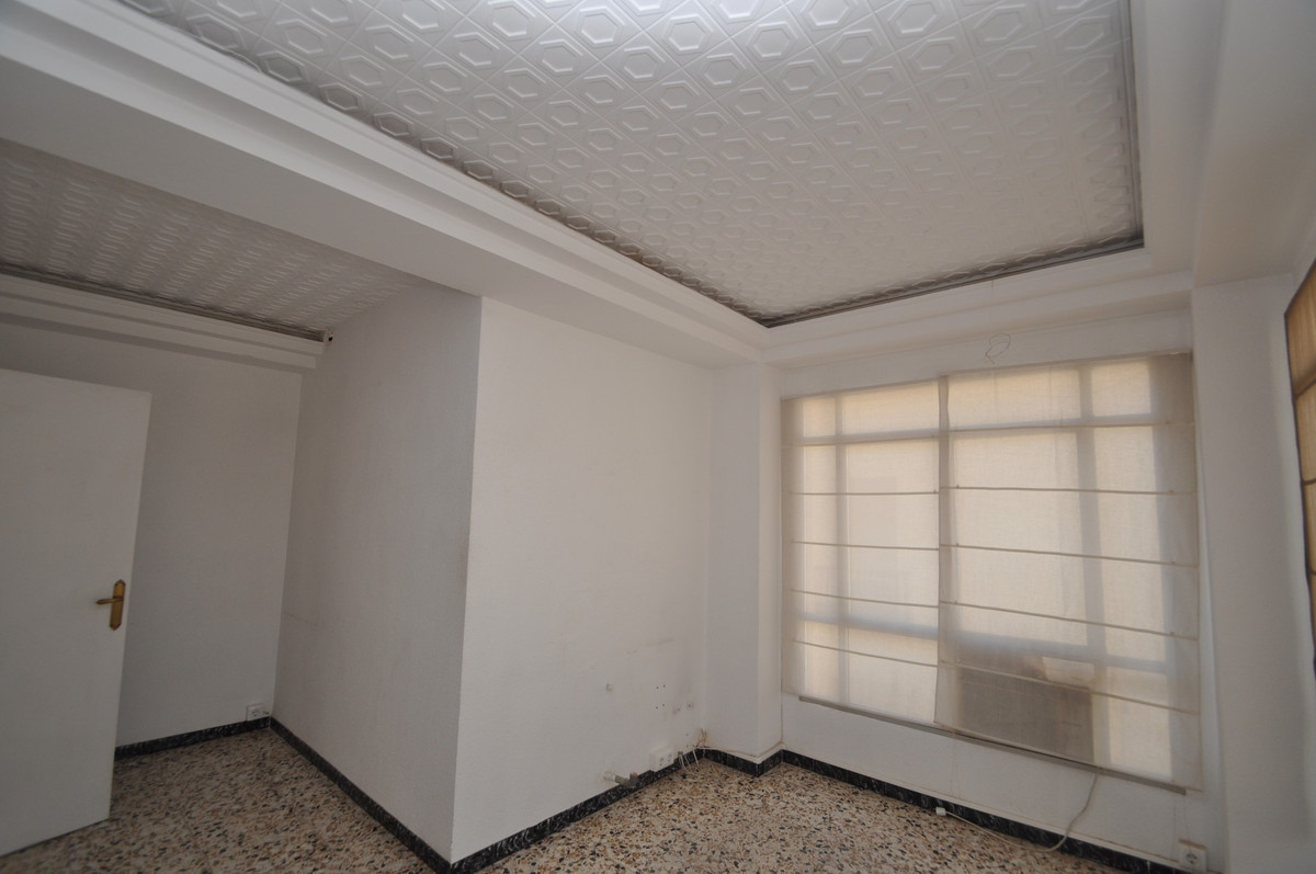 5 Bed Apartment for sale in Pinoso Costa Blanca, Alicante, Spain
