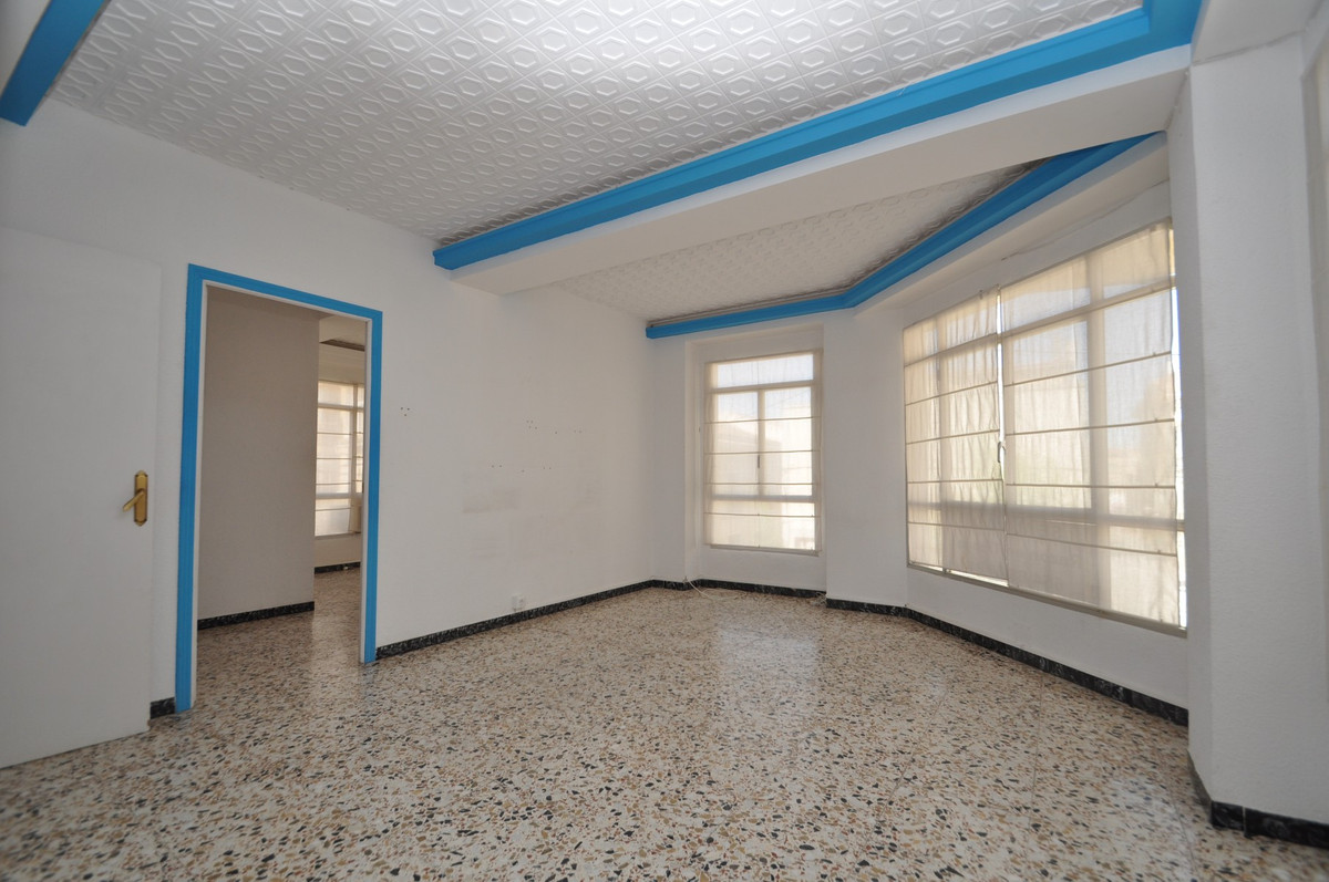 5 Bed Apartment for sale in Pinoso Costa Blanca, Alicante, Spain