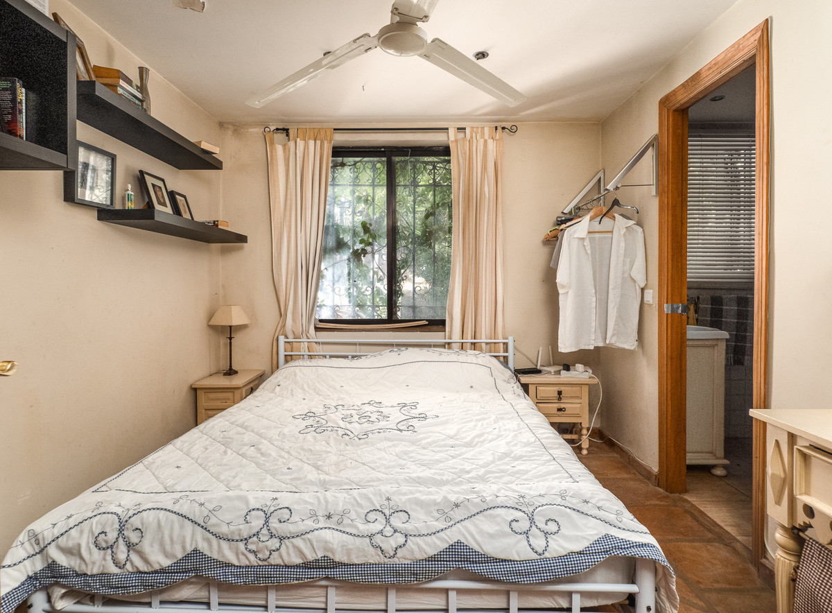 3 Bed Commercial unit for sale in Casares Costa Del Sol, Málaga, Spain