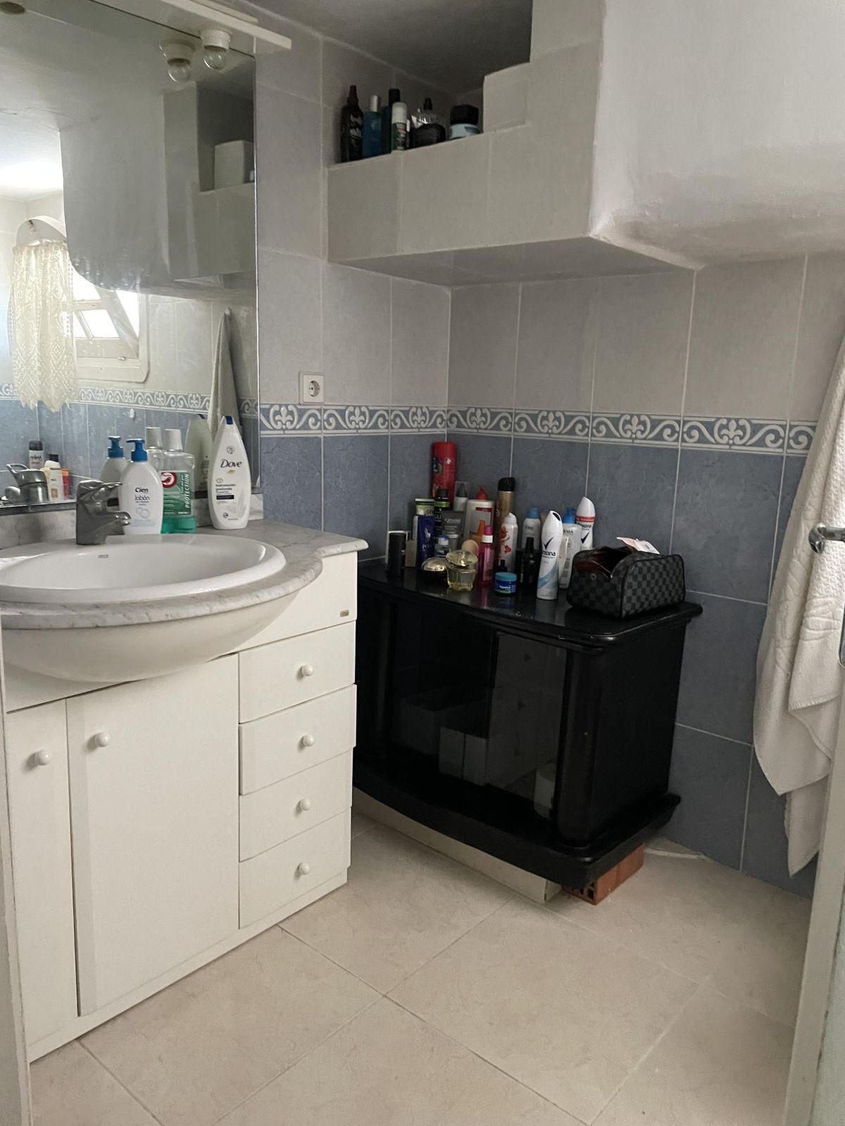2 Bed Commercial unit for sale in Puerto De Cabopino Costa Del Sol, Málaga, Spain