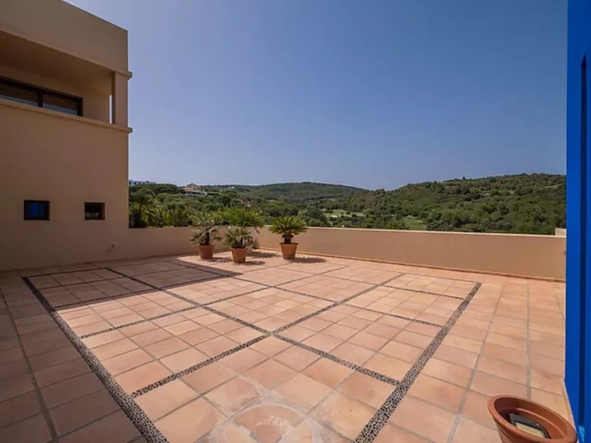 Se vende Villa - Chalet de 5 dormitorios en Costa Del Sol, Cadiz, España