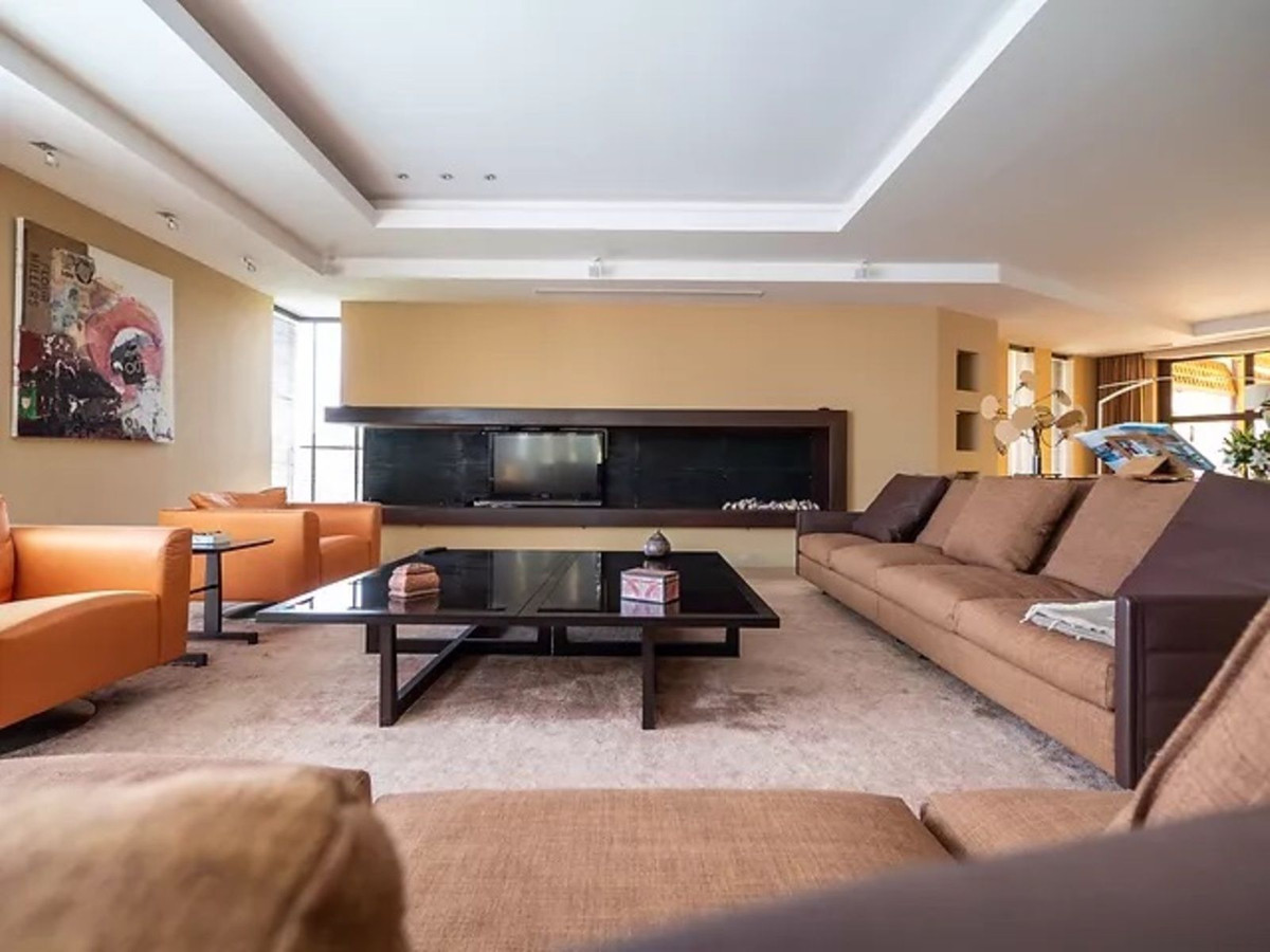 Se vende Villa - Chalet de 5 dormitorios en Costa Del Sol, Cadiz, España