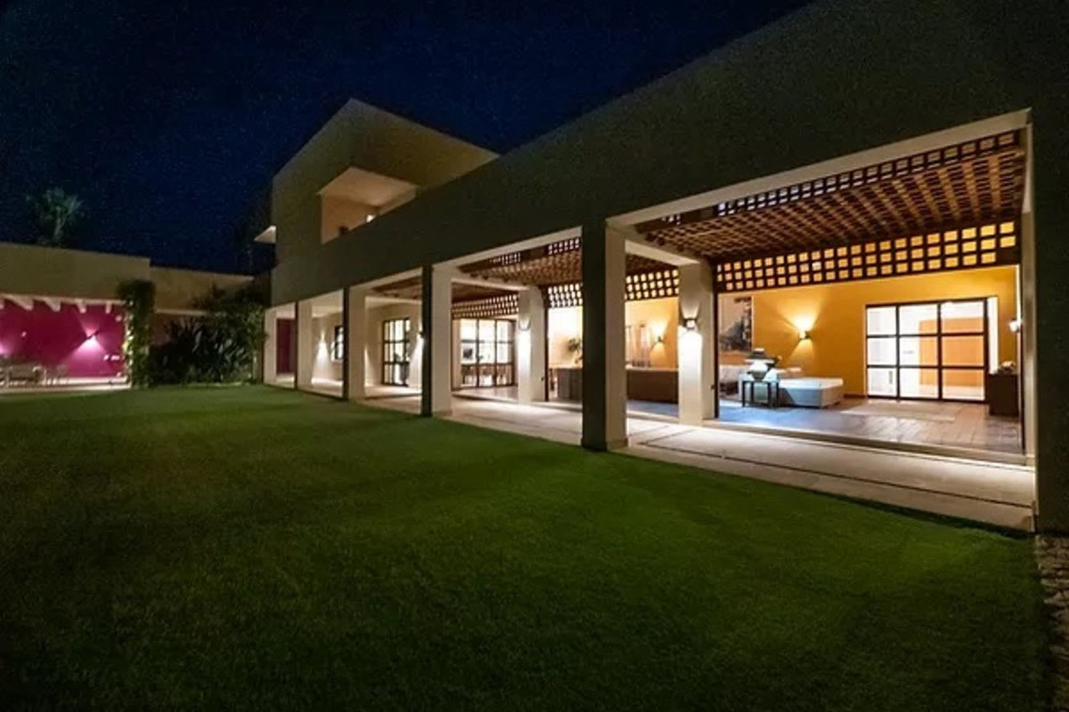 Se vende Villa - Chalet de 5 dormitorios en Costa Del Sol, Cadiz, España