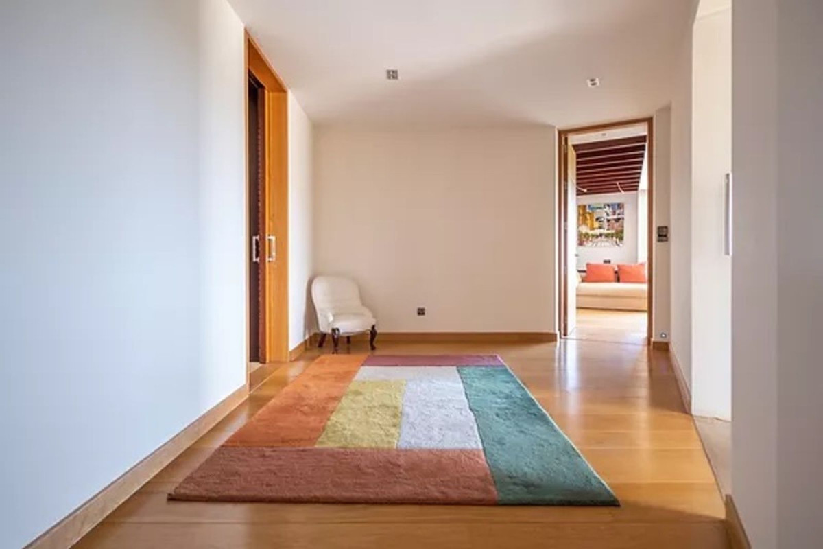 Se vende Villa - Chalet de 5 dormitorios en Costa Del Sol, Cadiz, España