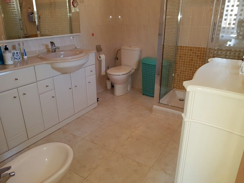Se vende Villa - Chalet de 5 dormitorios en Costa Blanca, Alicante, España