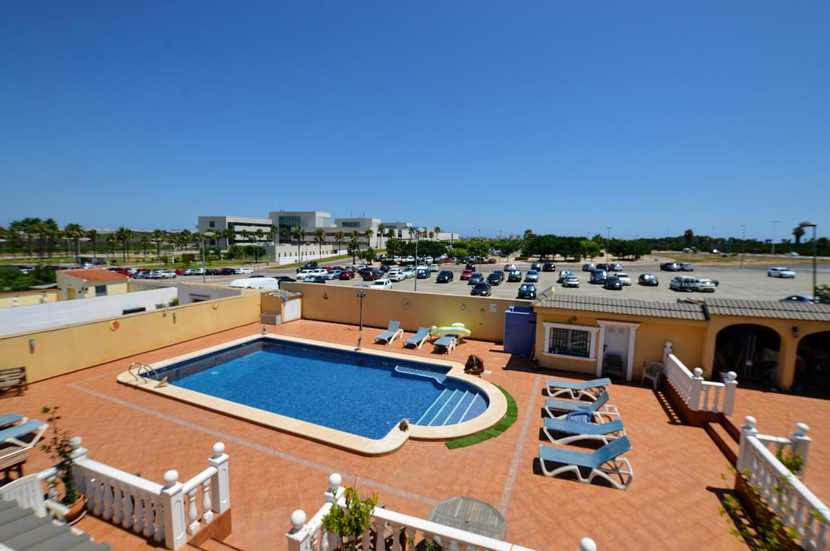 6 Bed Townhouse for sale in Los Balcones Costa Blanca, Alicante, Spain