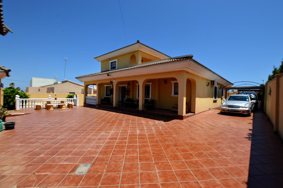 6 Bed Townhouse for sale in Los Balcones Costa Blanca, Alicante, Spain